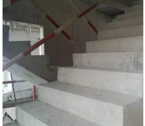 建筑木工们的福利到了,楼梯封闭式支模施工标准做法大家了解一下
