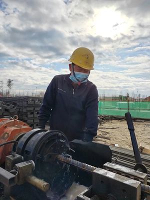 可克达拉宾馆项目加速推进，绿化园林建设同步展开