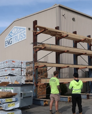 重庆木工在海外工程建设中的年收入分析